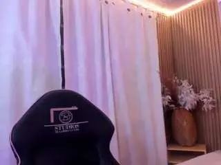 Neftis-tay  live sex cam