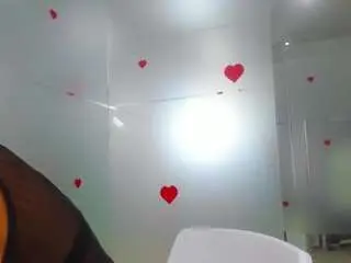 Queenrafaelle  live sex cam
