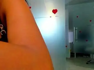 Queenrafaelle  live sex cam