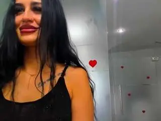 Queenrafaelle  live sex cam
