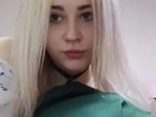 Susannasavoie  live sex cam