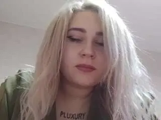 Susannasavoie  live sex cam