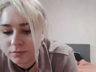 Susannasavoie  live sex cam