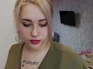 Susannasavoie  live sex cam