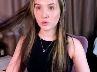 Zlata-f0x  live sex cam