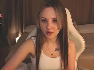 Zlata-f0x  live sex cam