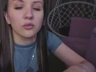 Zlata-f0x  live sex cam