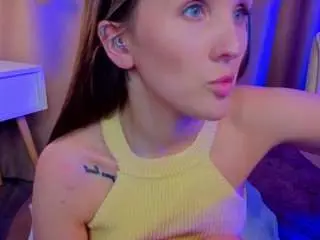 Zlata-f0x  live sex cam
