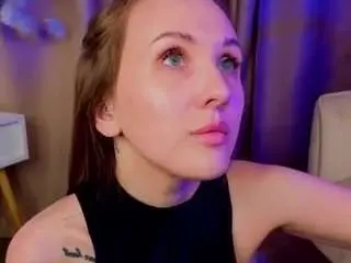 Zlata-f0x  live sex cam