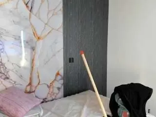 Mellanny-brown  live sex cam