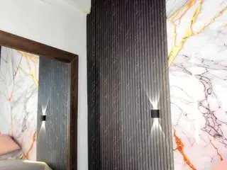 Mellanny-brown  live sex cam