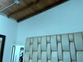 Mellanny-brown  live sex cam