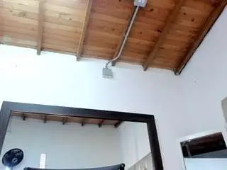 Mellanny-brown  live sex cam