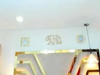 Tania-brown01  live sex cam