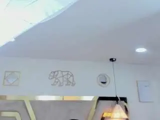 Tania-brown01  live sex cam