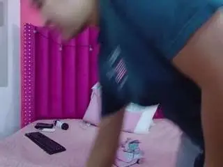 Collegepawg  live sex cam