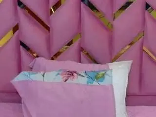 Collegepawg  live sex cam