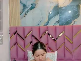 Collegepawg  live sex cam