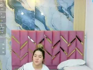 Collegepawg  live sex cam