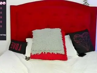 Cristalkitty  live sex cam