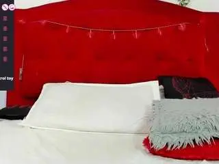 Cristalkitty  live sex cam