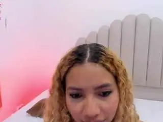 Nikki-angel  live sex cam