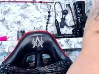 Slave-aradia  live sex cam