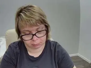 Bonnnyboobsy  live sex cam