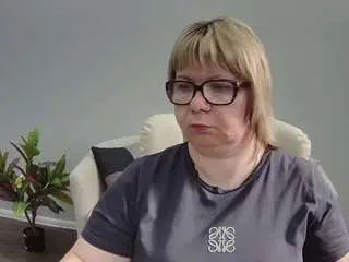 Bonnnyboobsy  live sex cam