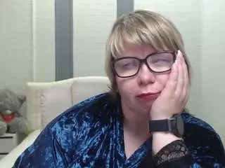 Bonnnyboobsy  live sex cam