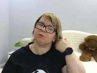 Bonnnyboobsy  live sex cam