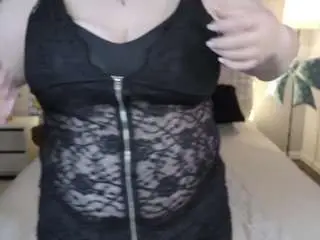 Bonnnyboobsy  live sex cam