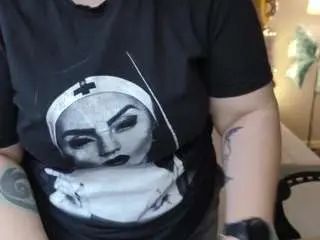 Bonnnyboobsy  live sex cam