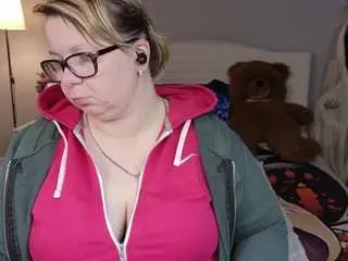 Bonnnyboobsy  live sex cam