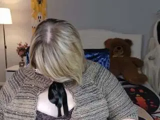 Bonnnyboobsy  live sex cam