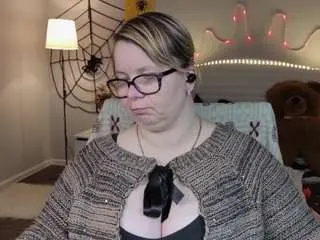 Bonnnyboobsy  live sex cam