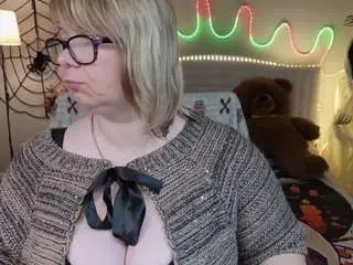 Bonnnyboobsy  live sex cam