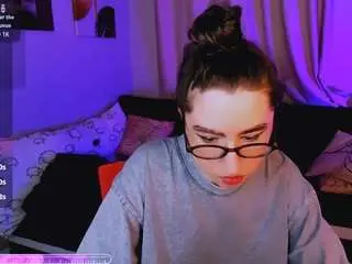 Lilythompsonx  live sex cam