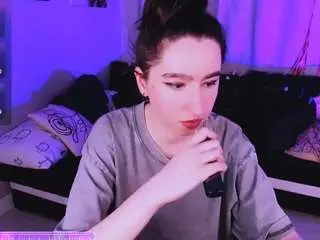 Lilythompsonx  live sex cam