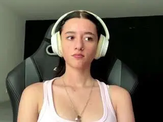 Josphinebaney  live sex cam