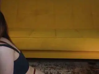 Kamaladalbey  live sex cam