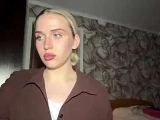Marylousharpe  live sex cam