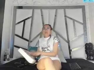 Perlajohnsonrs  live sex cam