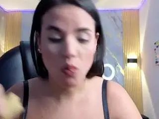 Aria-kitty19  live sex cam