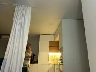 Diaebrahimi  live sex cam