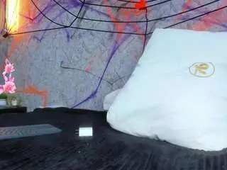Linda-cooper  live sex cam
