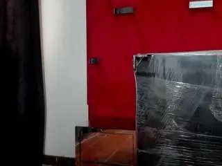 Rochicooper  live sex cam