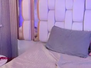 Valkiria-moore  live sex cam