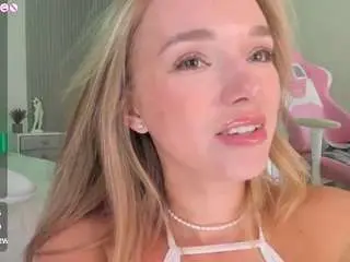 Virrginchloee  live sex cam