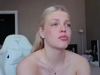 Yourl1ttleangel  live sex cam
